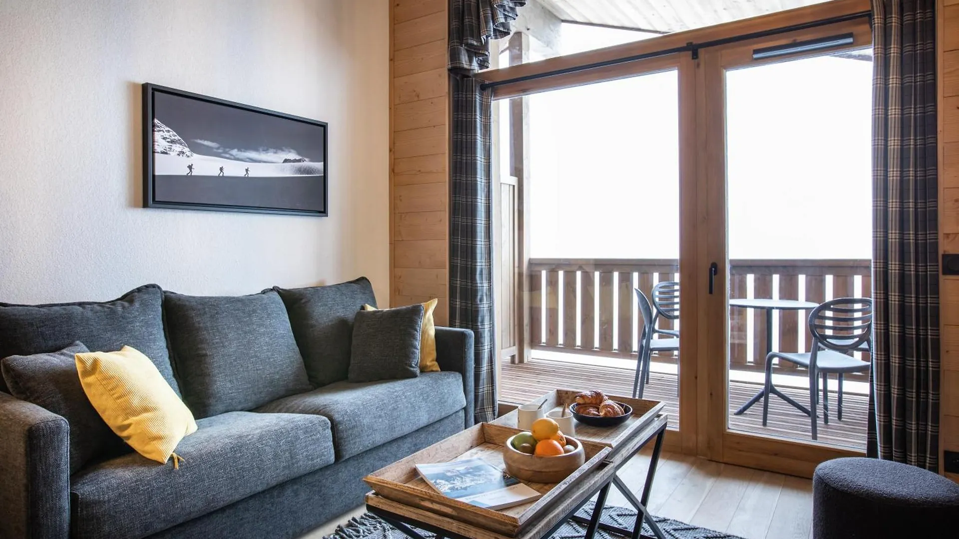 Snoroc By Daddy Pool- Terresens Hotel La Plagne France